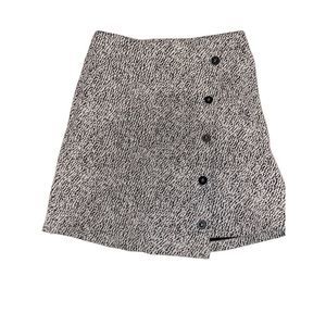 NWOT Gilli Skirt size medium